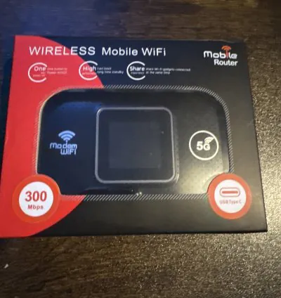 M9S 4G Portable Plug and Play Wireless Router with LCD Display Long Use Time
